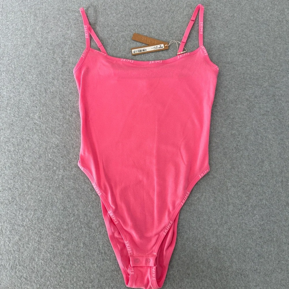 SKIMS Cotton Logo Bodysuit - Sugar Pink - Picture 5 of 5